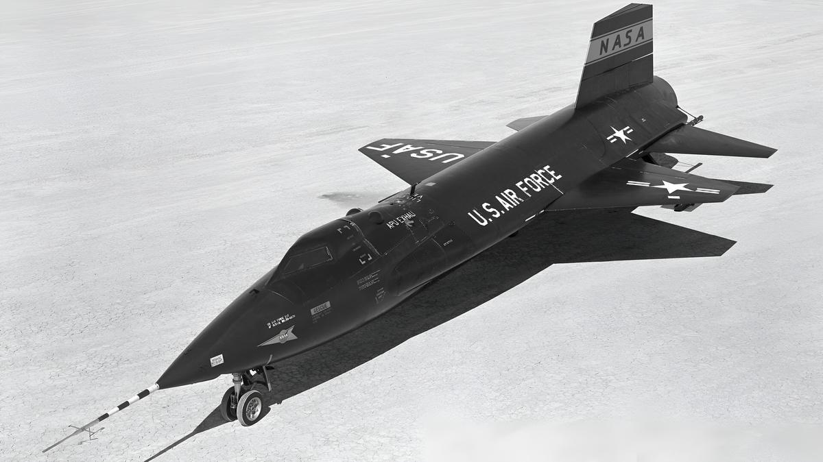 Top 5 Fastest Military Aircraft In Aviation History