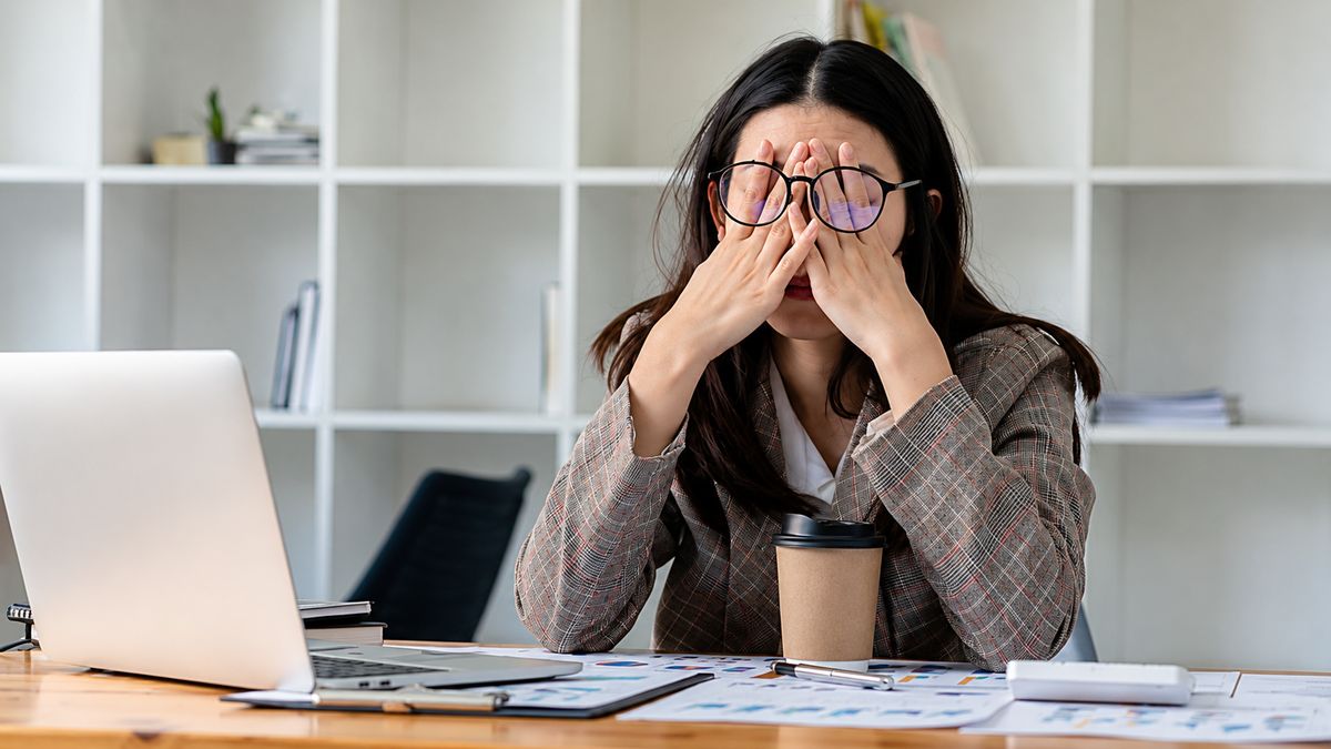 Can “Office Air” Really Affect Your Skin and Hair?