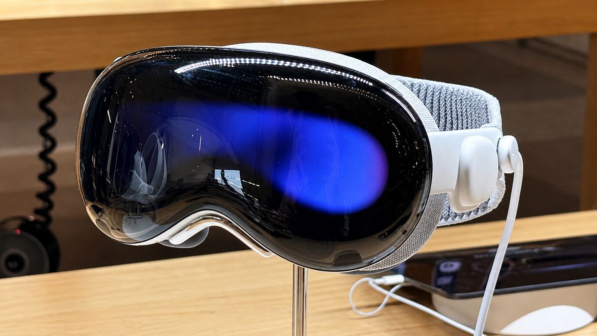 How the Apple Vision Pro Just Made Medical History