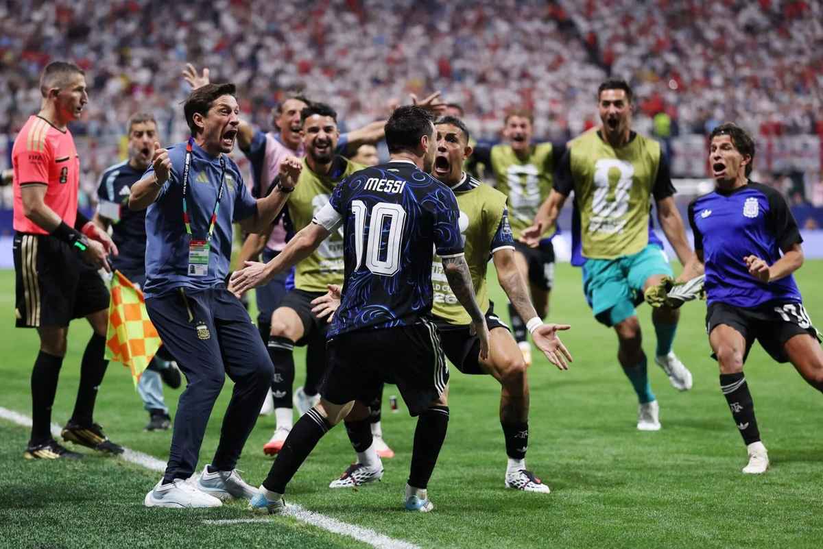 Argentina Stuns England Late to Reach World Cup Final