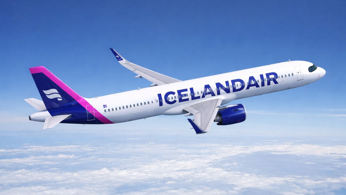 This Airline Is Offering a Free Iceland Trip If You’re Bad at Taking Photos