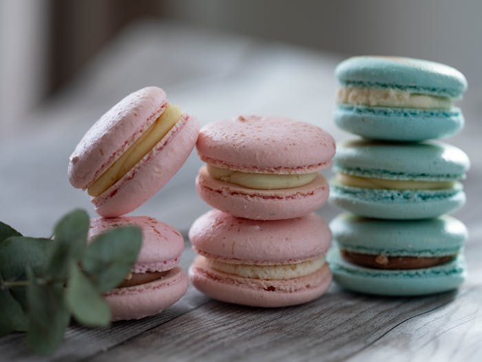 Almondflour Macaroons pexels-valeriya-8625941