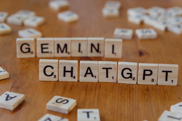 ChatGPT-Gemini- Photo by Markus Winkler