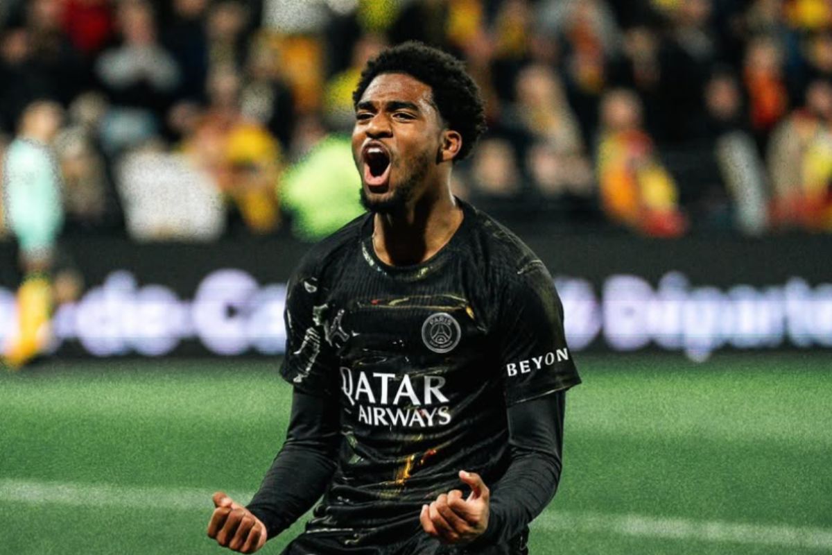 Ibrahim Mbaye Sengal PSG player