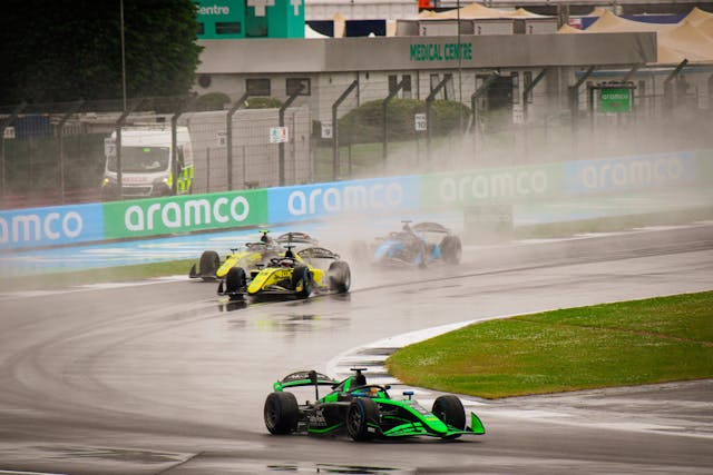 Silverstone samuel-phillips-2148550424-30309095