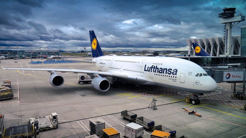 LUFTHANSA RECORD